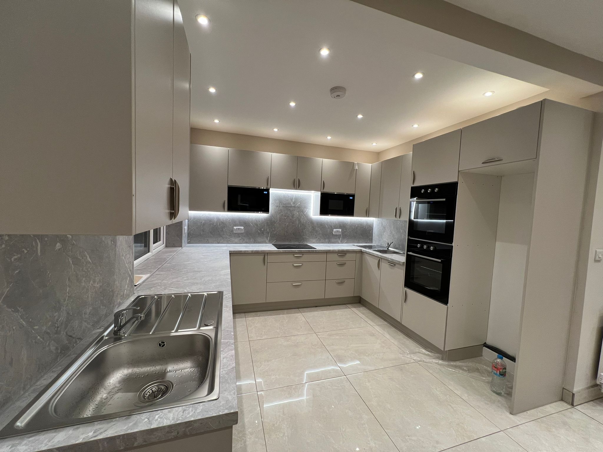 WhatsApp Image 2025-10-17 at 20.40.02 (2)